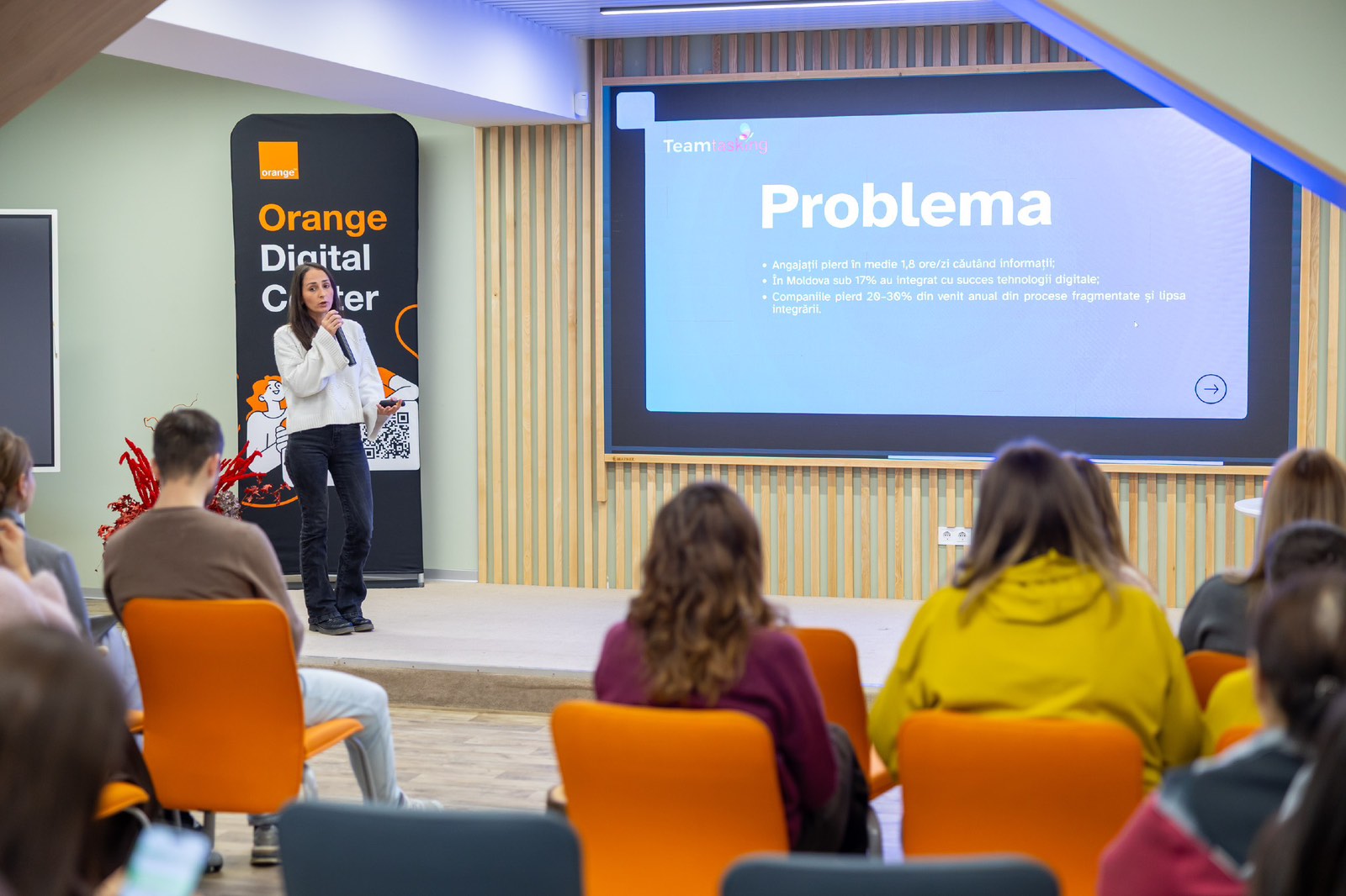 Eveniment TeamTasking.md 2